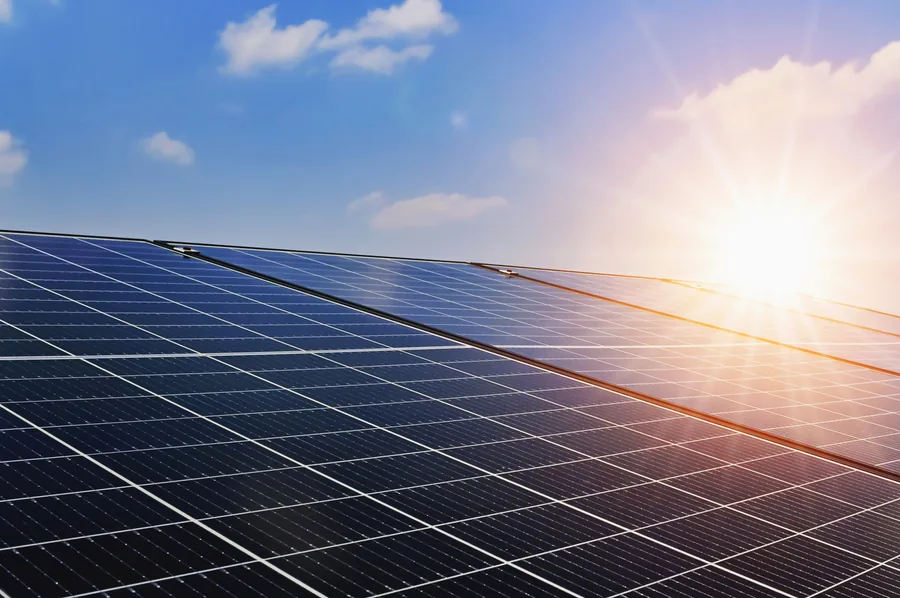 Painéis de energia solar fotovoltaica
